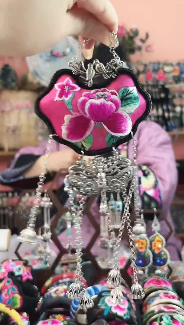 艺枝独绣手工饰品28