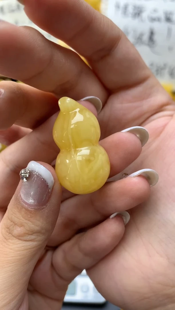 琥珀未镶嵌珠宝奇石087琥珀蜜蜡微瑕