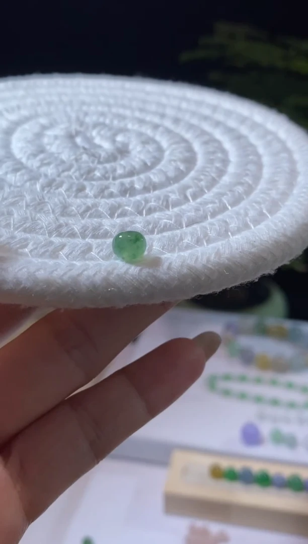 未镶嵌定制翡翠卡6.3鼓珠 福利不退不换