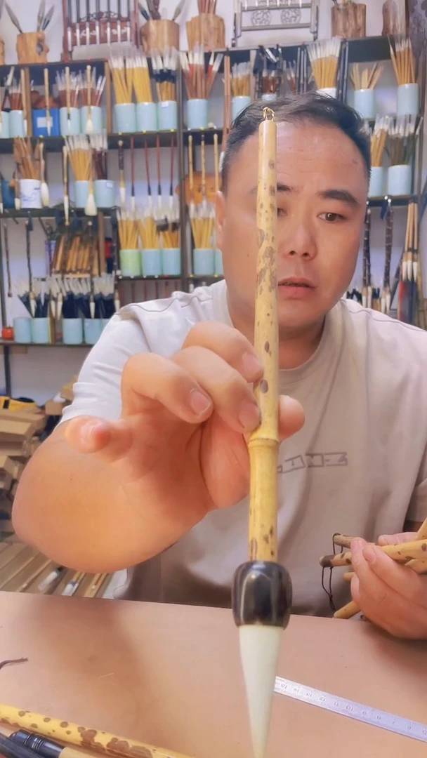 黑湘妃牛角羊毫一支   花色随机