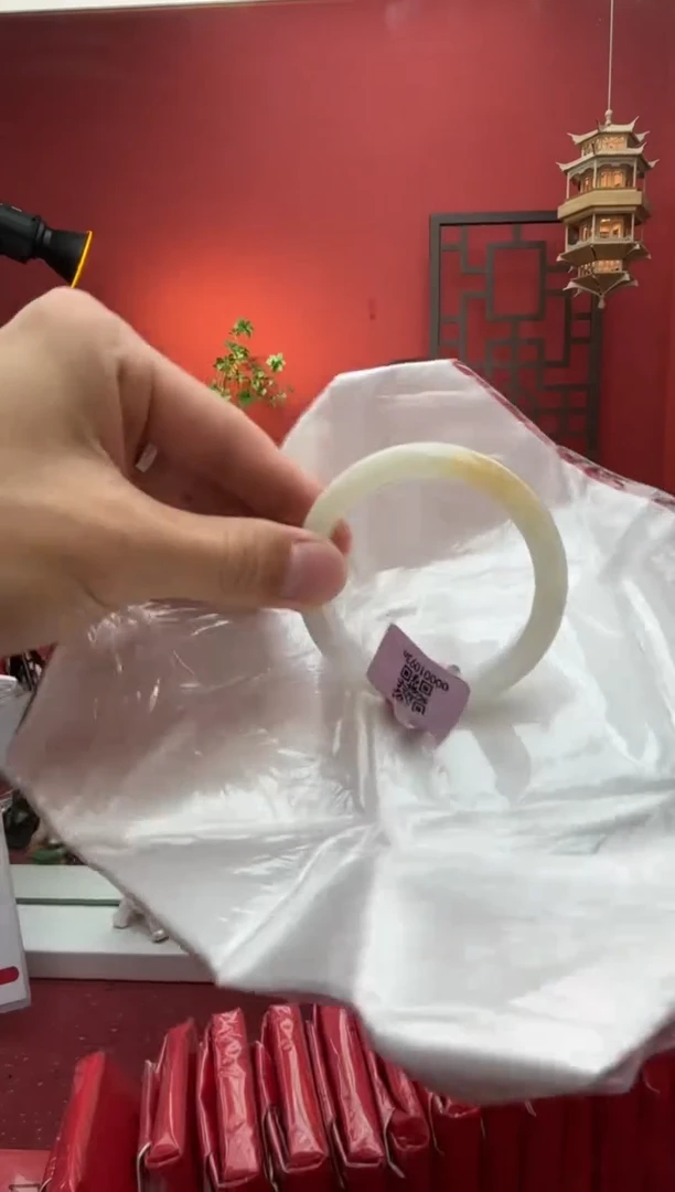 未镶嵌手镯翡翠翡翠手镯4