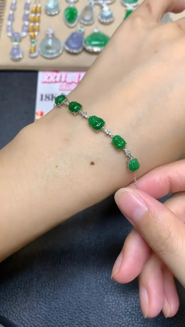 18K金镶嵌手链翡翠貔貅【无服务费【48小时鉴赏期】