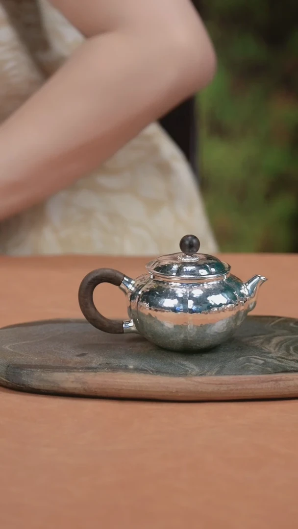 手工新品素面锤纹南瓜银壶