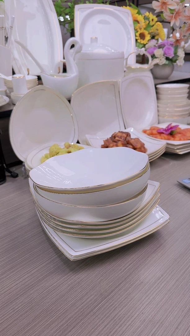 【闪购商品】45%以上骨粉骨瓷贵龙4个天元窝盘花朵盘各2个