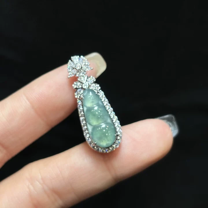 翡翠吊坠 翡翠吊坠