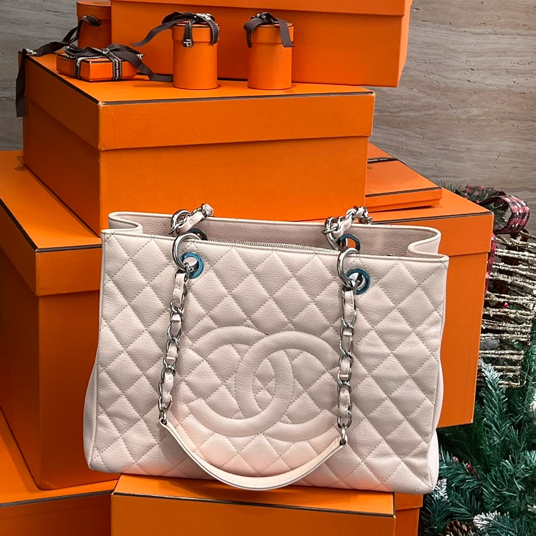 95新 Chanel/香奈儿 GST系列淡粉色银扣荔枝皮单肩包17开/157923