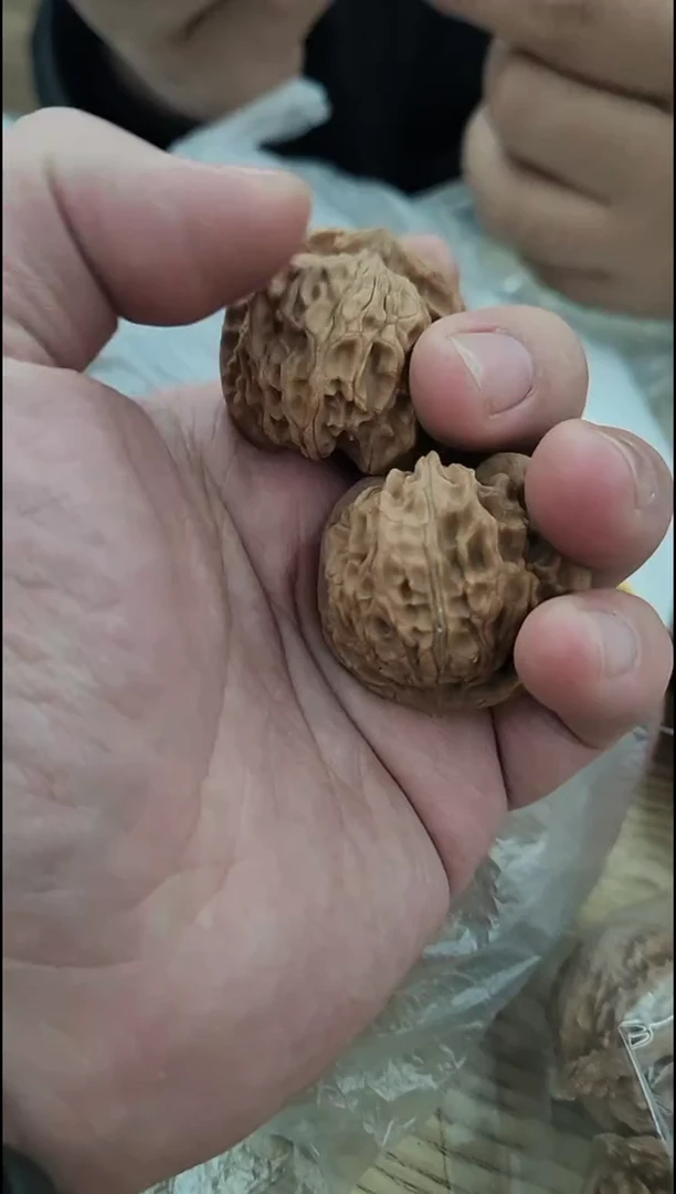 把件核桃开播福利单盘山公子帽#35098