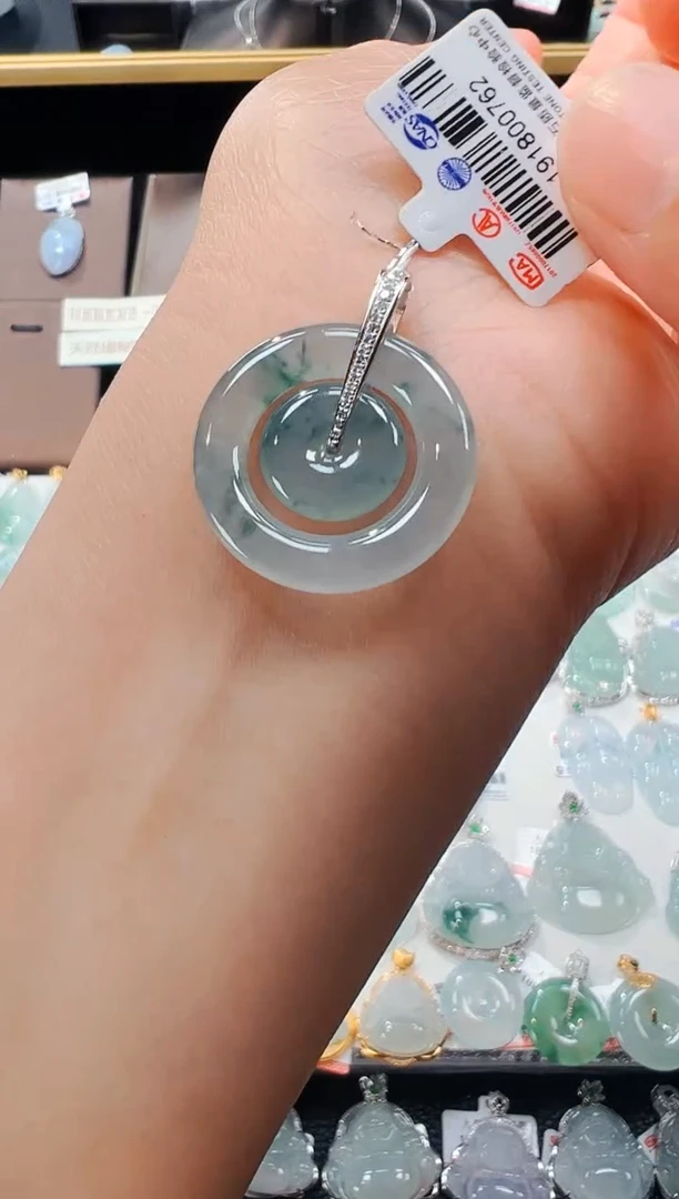 【闪购商品】翡翠吊坠(不含链)18K金镶嵌甜甜圈吊坠762