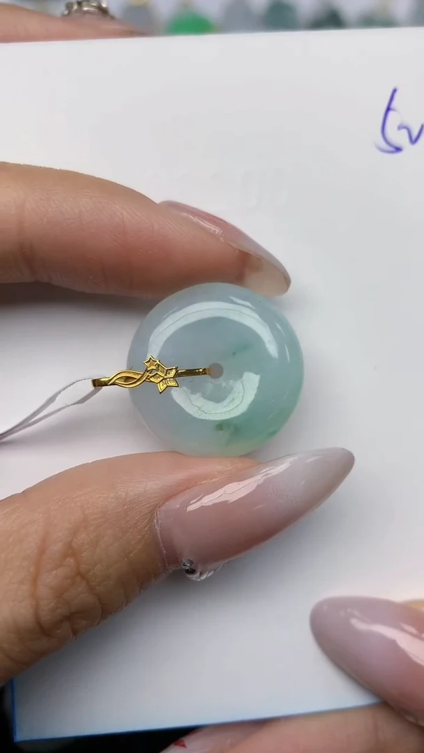 【闪购商品】翡翠颈饰18K金镶嵌天然翡翠a货