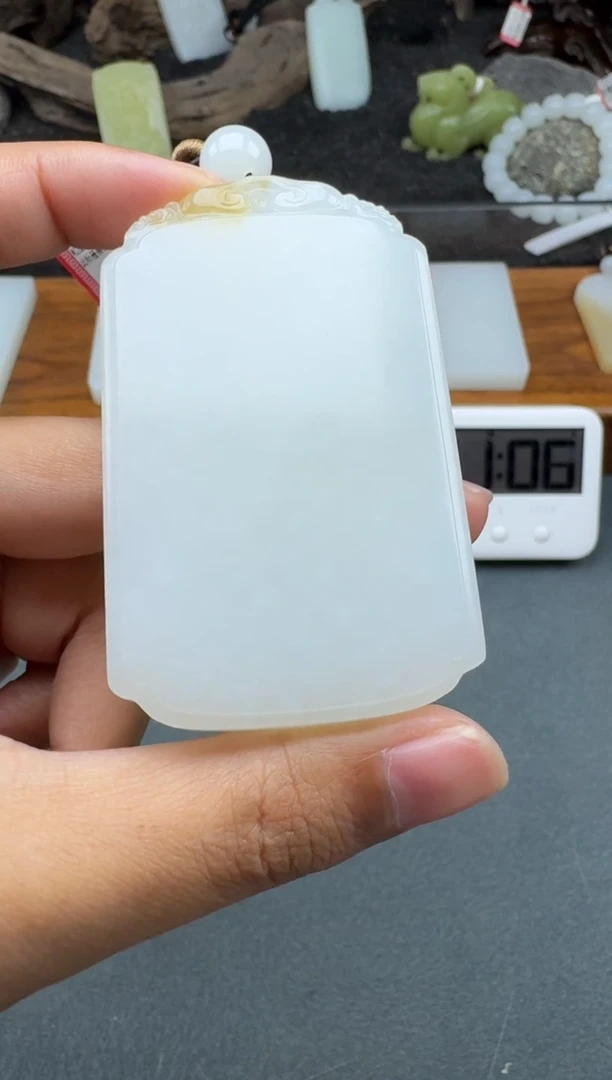 颈饰未镶嵌和田玉1