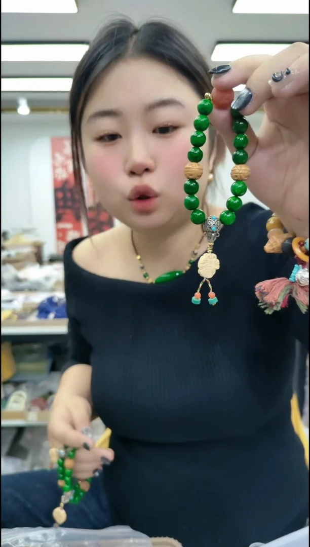 【闪购商品】香榧木1556绿手串单圈