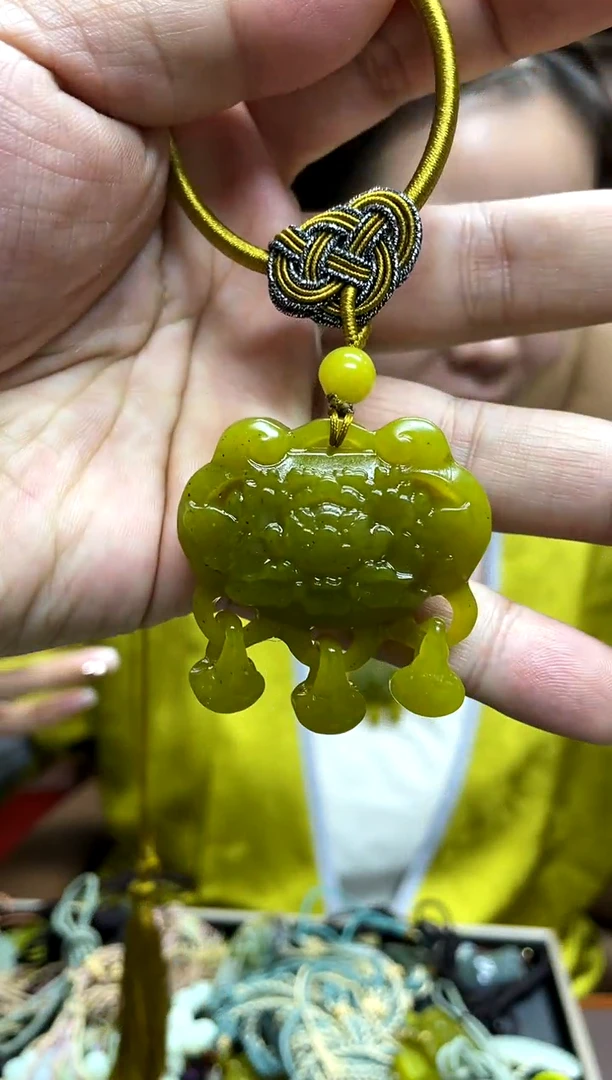 【闪购商品】岫玉吊坠未镶嵌·