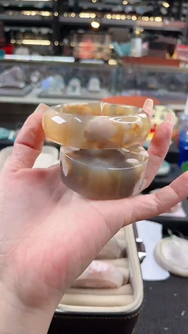 未镶嵌手镯石英质玉61圈口 （赠品镯心）3009164
