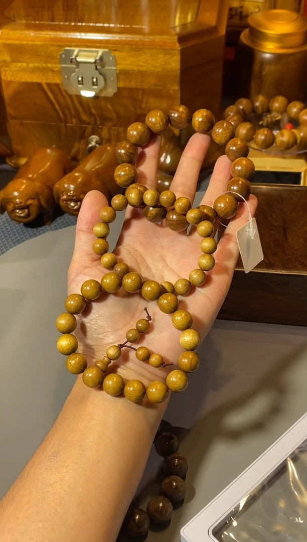金丝楠澜***店1.0  1.2  1.5 手串