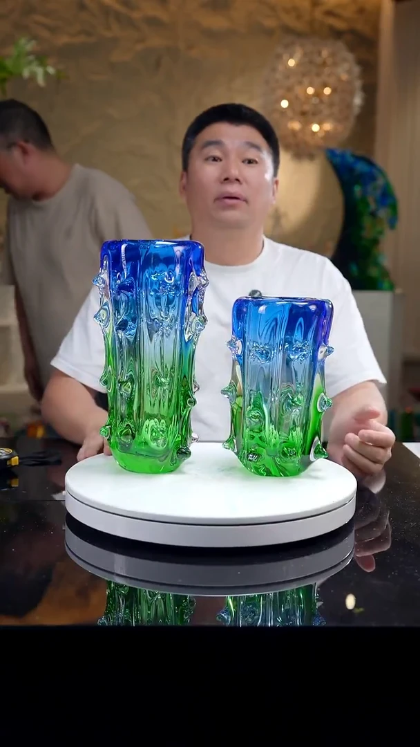 设计款水晶琉璃花器一组