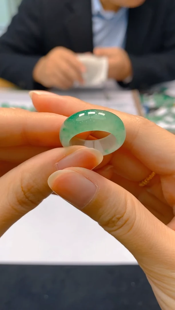 【闪购商品】石英质玉戒指未镶嵌冰美人非洲翠014