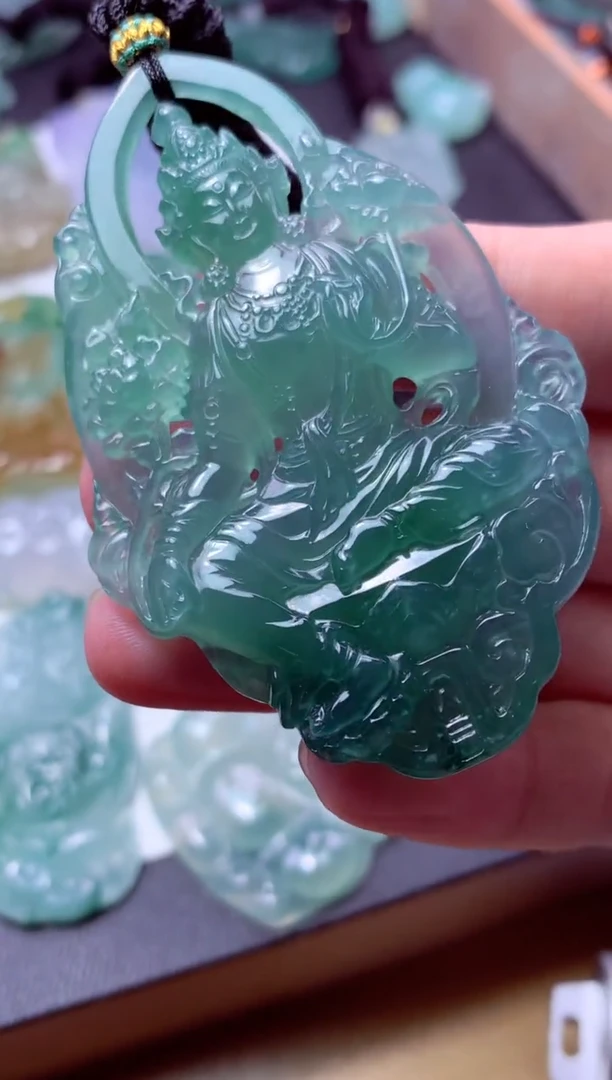 翡翠未镶嵌颈饰天然翡翠