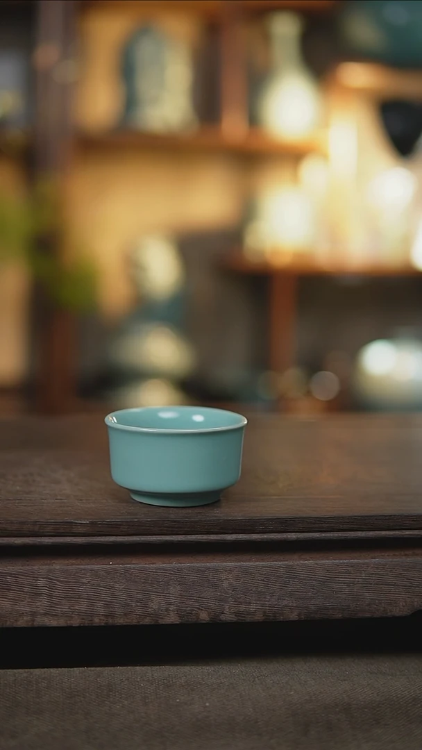 【闪购商品】杯仿古天青小唇杯一级