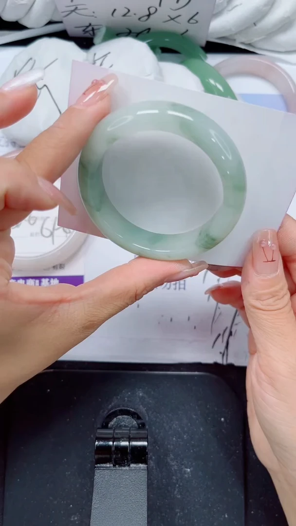 未镶嵌手镯石英质玉90-50