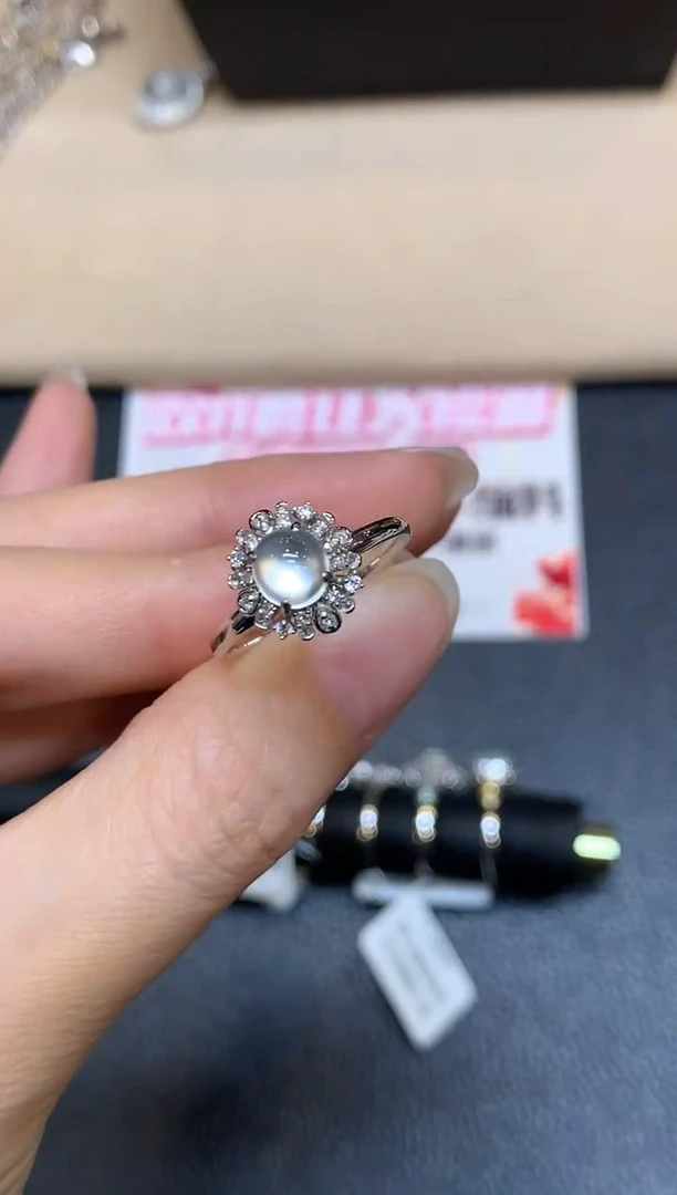 18K金镶嵌戒指翡翠10【无服务费