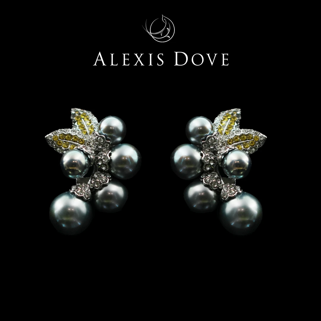 铜合金仿珍珠耳饰 优雅气质枫叶珠珠耳钉【乐亿】