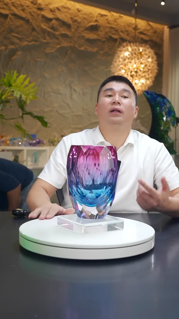 琉璃金红蓝切面花器
