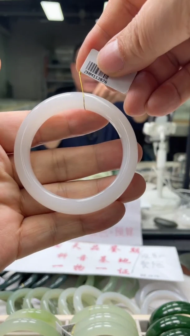 【闪购商品】和田玉手镯未镶嵌编码 2876圈口52-53