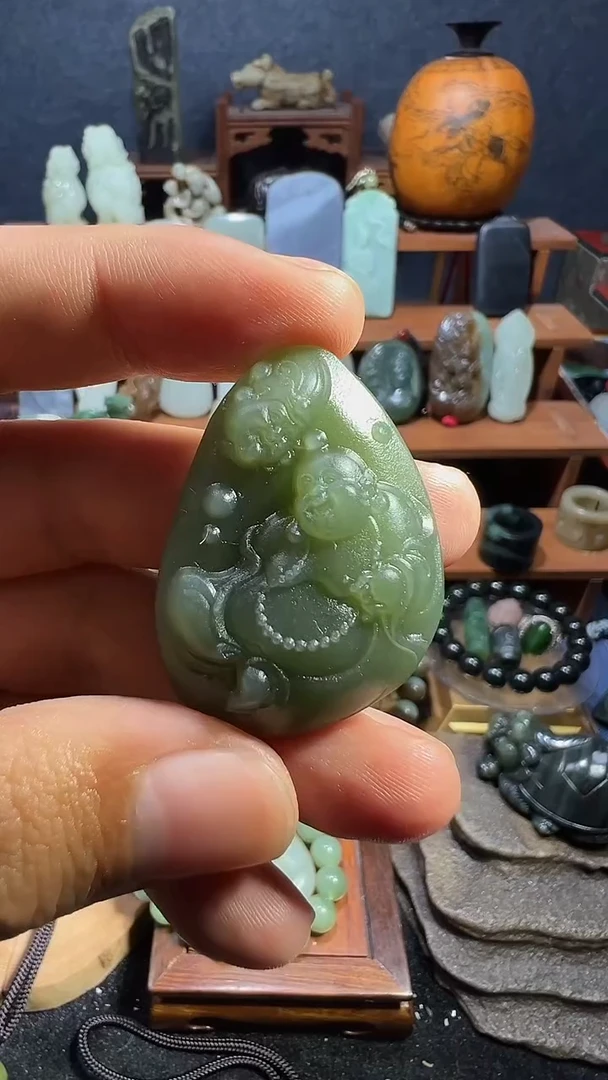 颈饰未镶嵌和田玉1