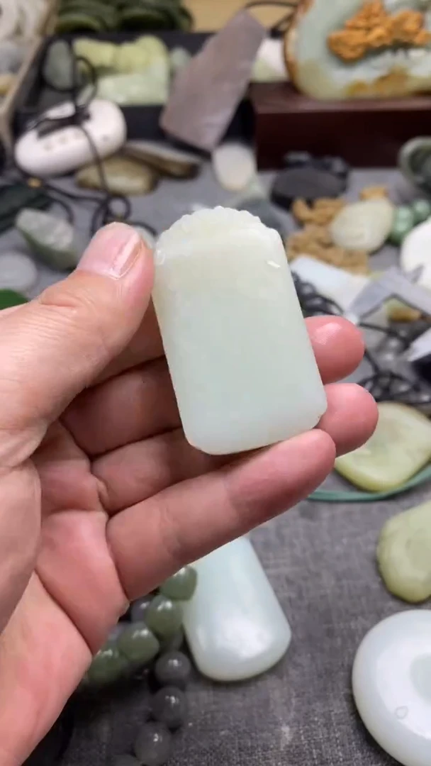 定制和田玉毛货抛光