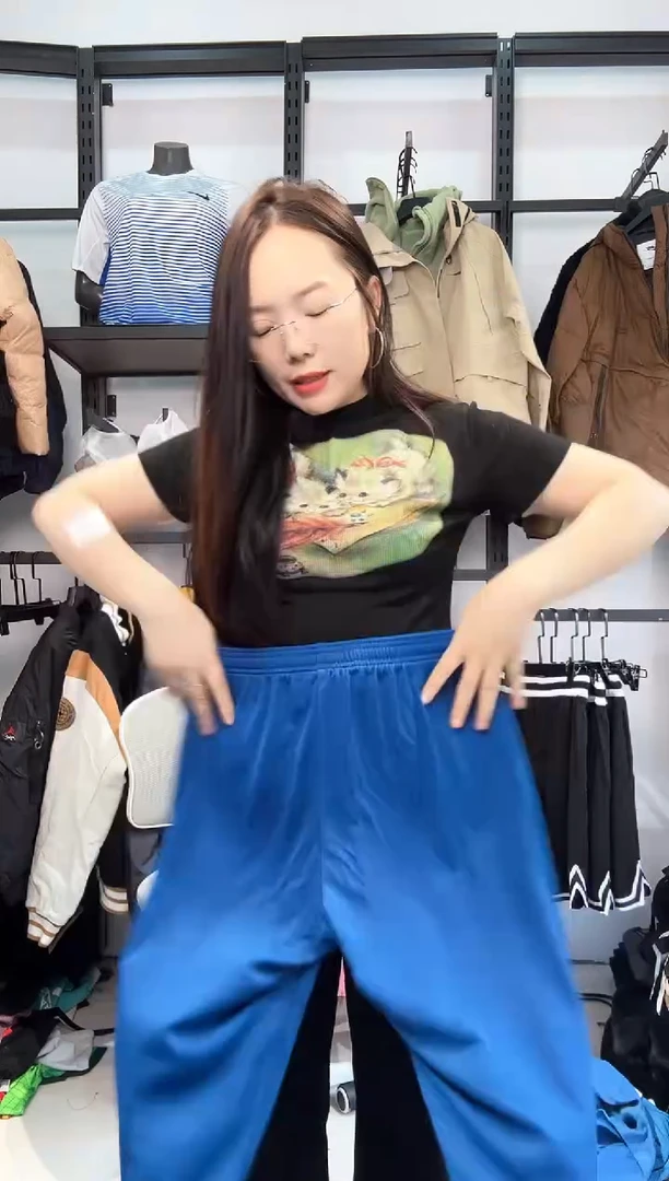 2532编码  瑕疵直播间过款为准 尺码