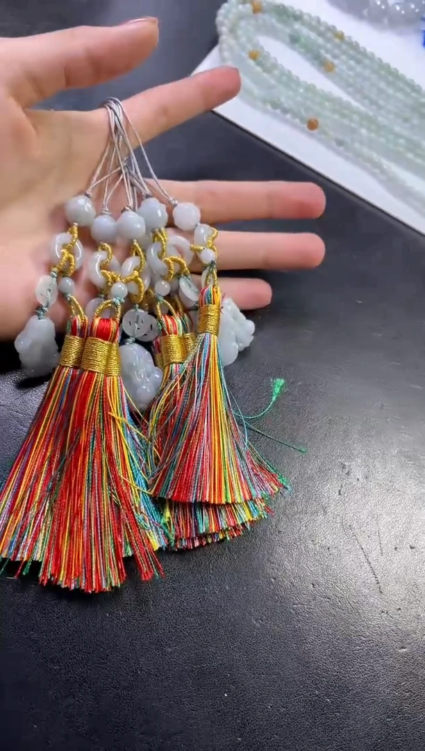 【闪购商品】翡翠挂件未镶嵌貔貅手机挂多样性发一件