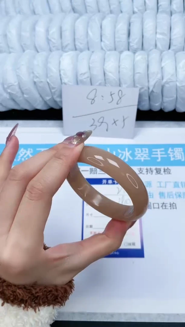 【闪购商品】石英质玉手镯未镶嵌21-56.1