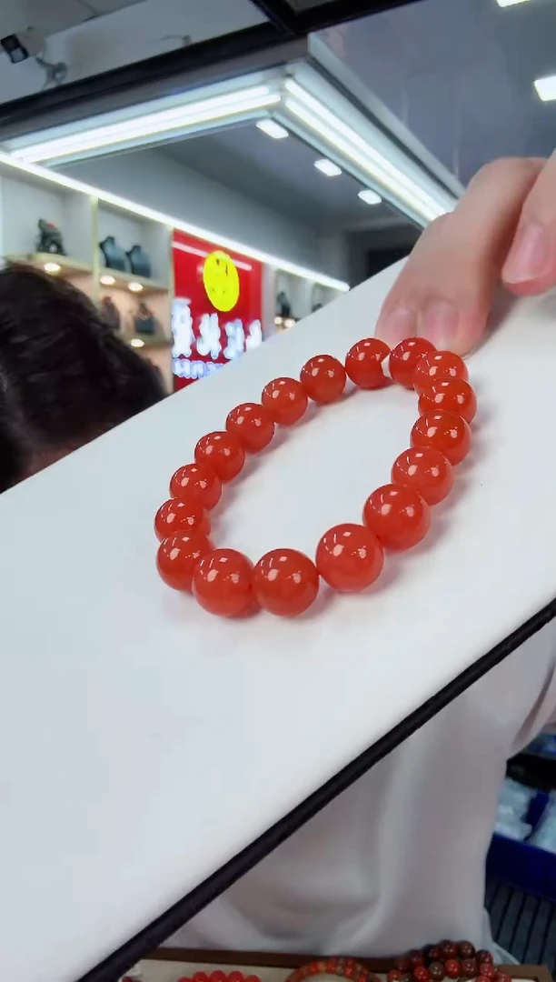 未镶嵌滴水洞手串12*南红玛瑙一个/条