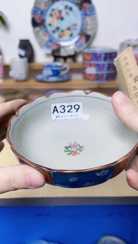 许****深全场满18包邮329