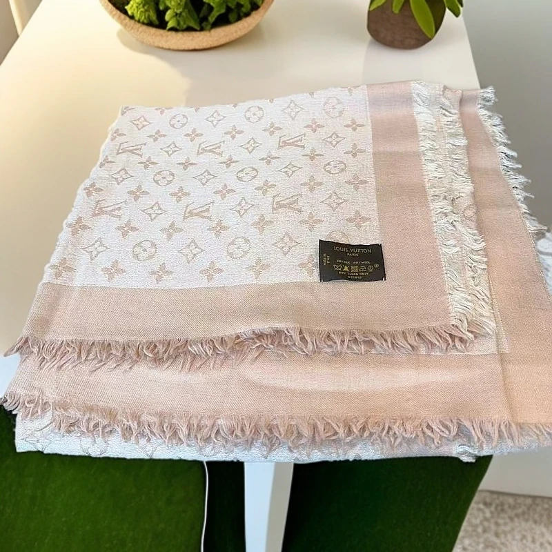95新 LouisVuitton/路易威登  围巾 1215 9074