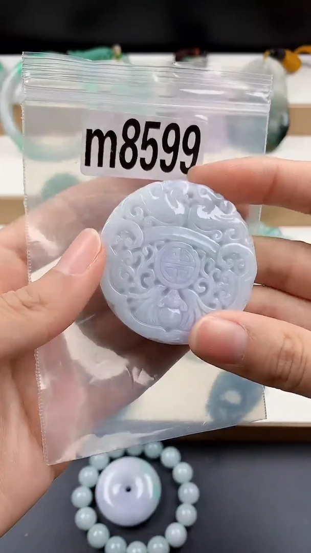 颈饰未镶嵌翡翠天然翡翠吊坠挂件