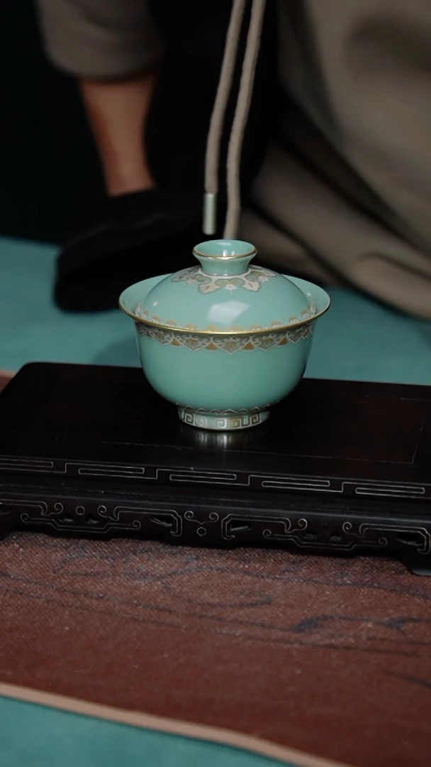 【闪购商品】79-1芙蓉月（金银釉上彩）
