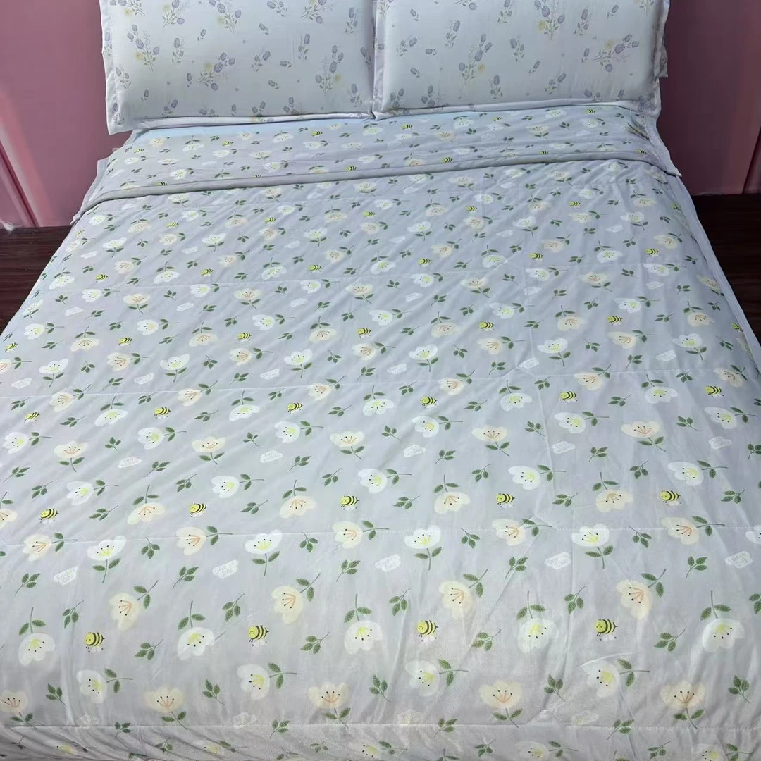 单人牛奶凉感丝夏凉被