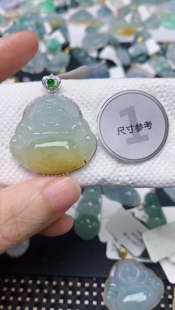 颈饰18K金镶嵌翡翠天然缅甸A货翡翠