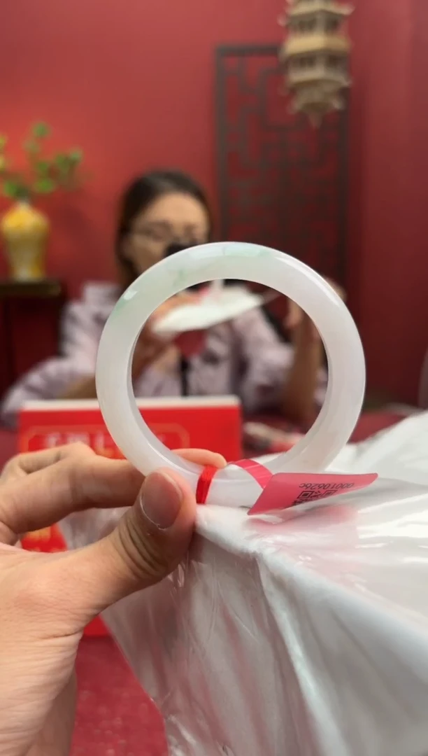 未镶嵌手镯翡翠翡翠手镯