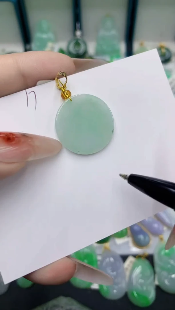 翡翠未镶嵌颈饰111111111