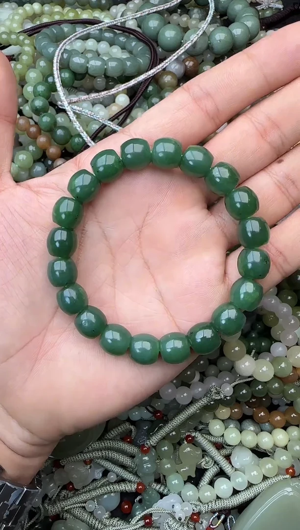 颈饰未镶嵌和田玉拍一发一