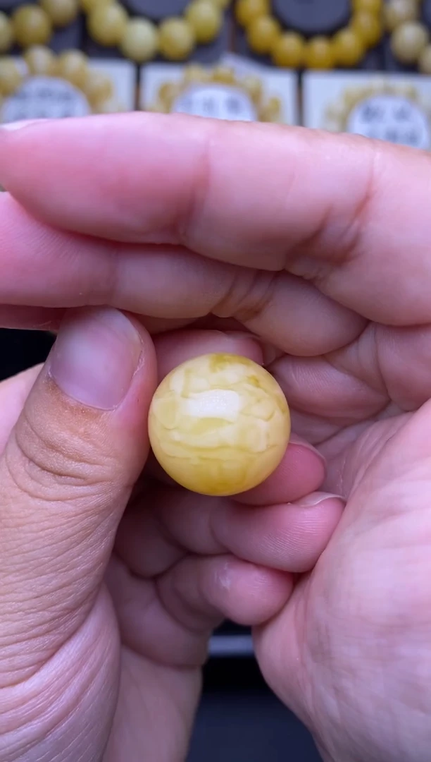 裸石琥珀未镶嵌大小姐珠宝严选25