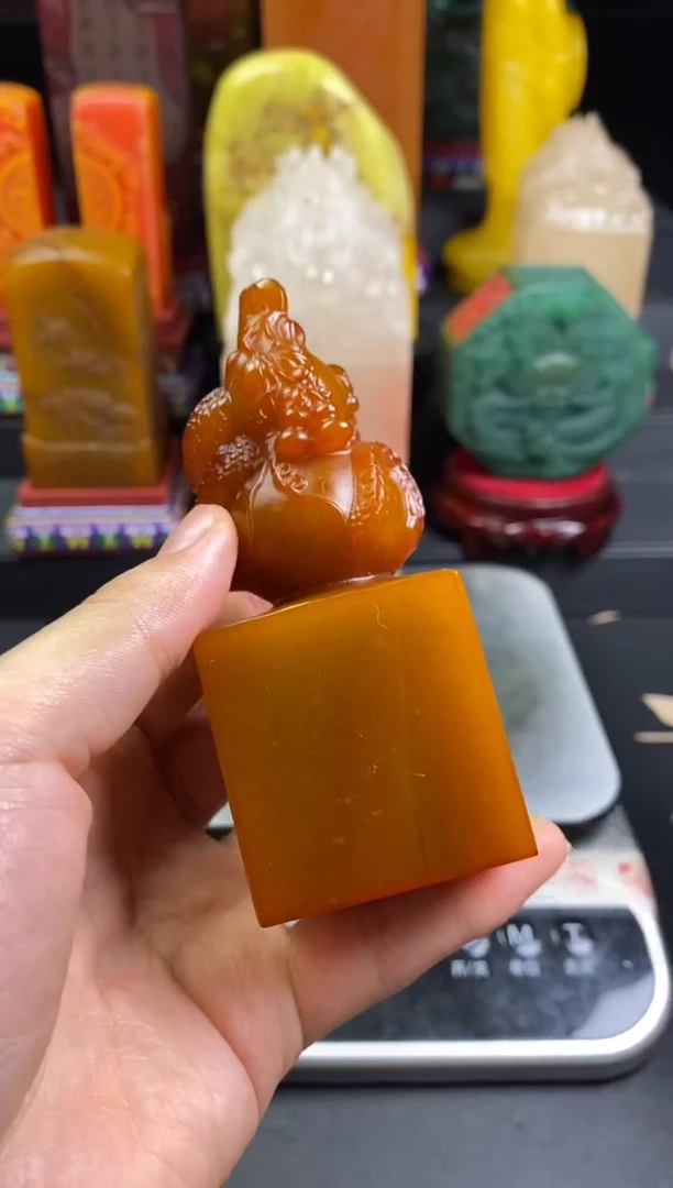 寿山石印石田黄葫芦龙