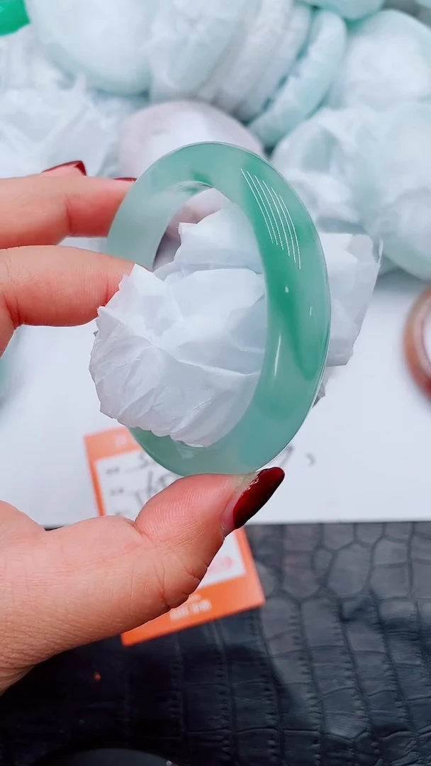 【闪购商品】石英质玉手镯未镶嵌S152-56-57