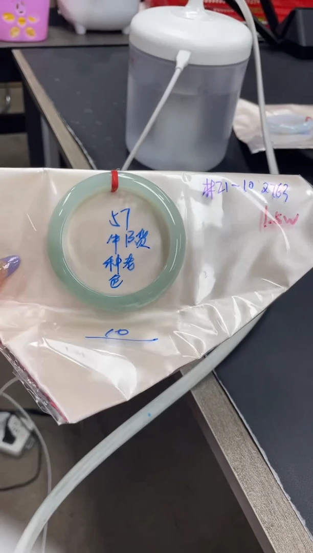 未镶嵌手镯翡翠翡翠手镯