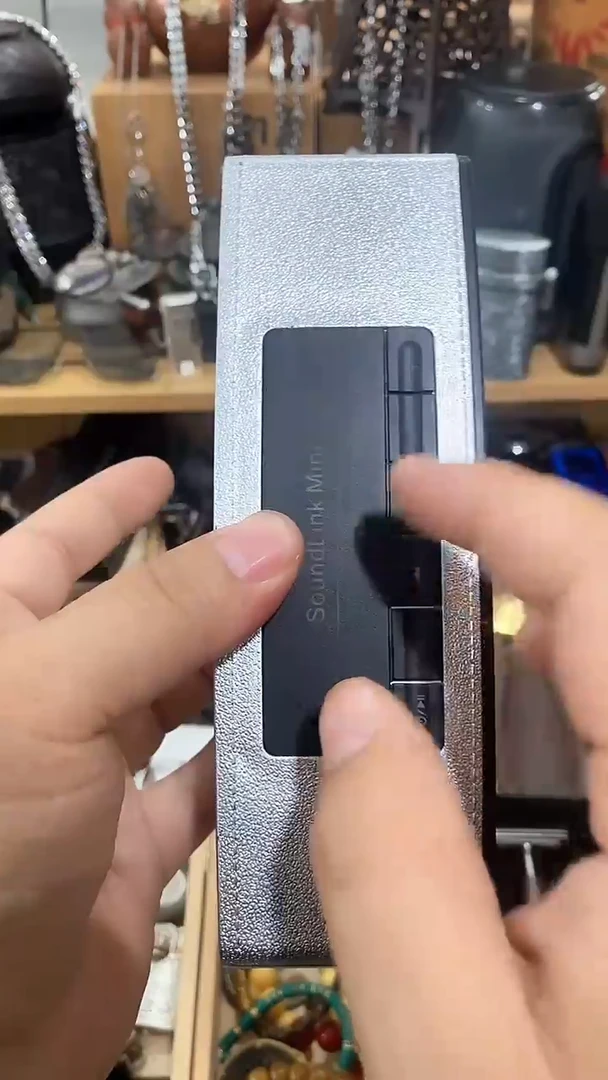 瓷片闪购商品  如图所示