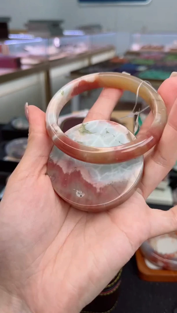 石英质玉手镯未镶嵌60圈口（赠品镯心）S9808