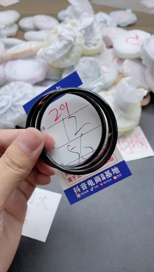 【闪购商品】玛瑙/玉髓手镯未镶嵌201