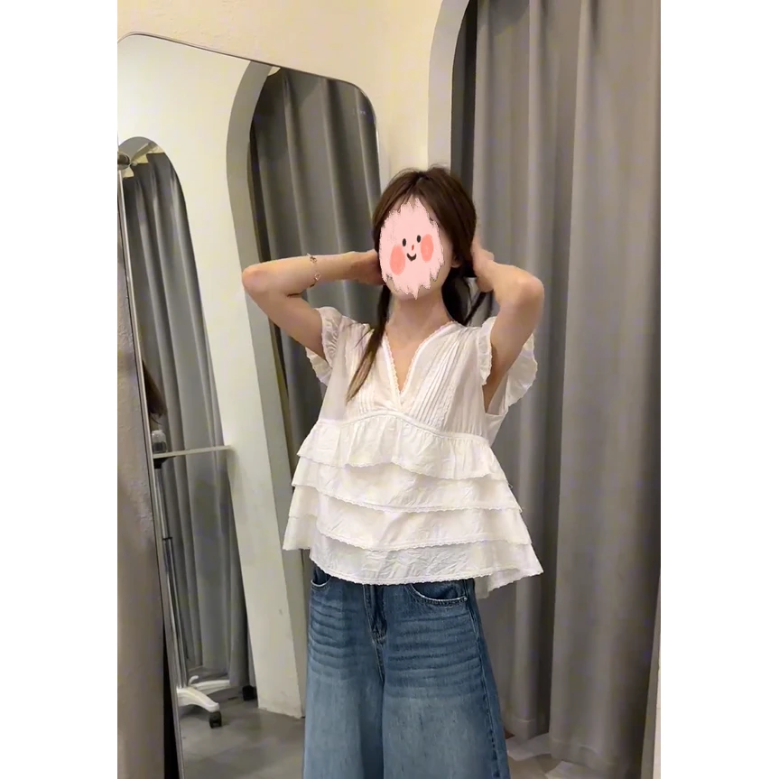 荷叶边v领白色蕾丝小衫女夏日漂亮穿搭韩系减龄宽松显瘦气质上衣